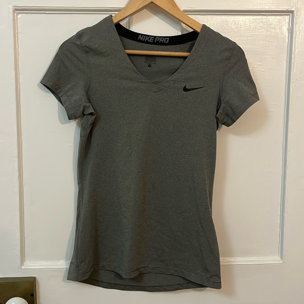 Nike Pro V Neck Shirt Size M